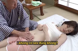 Vợ sắp cưới của con trai bị đau nhức nhờ bố người chồng có nghề mát-xa đấm bóp và cái kết